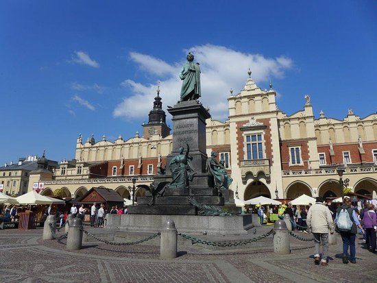 Adam Mickiewicz-monument